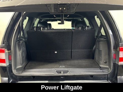 Used 2017 Lincoln Navigator Select image 9