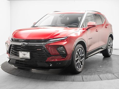 Used 2025 Chevrolet Blazer RS w/ Driver Confidence II Package AWD/4WD image 7