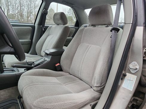 Used 2001 Toyota Camry LE image 18