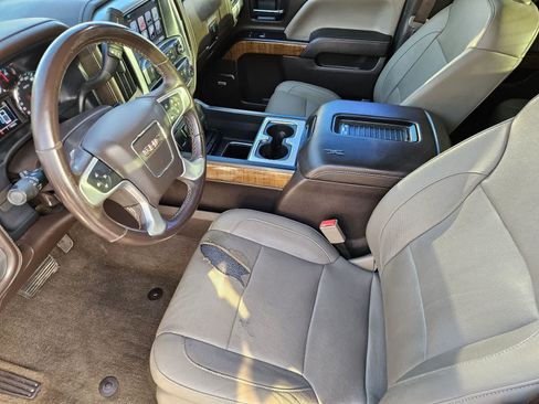 Used 2018 GMC Sierra 1500 SLT w/ SLT Premium Package RWD image 2