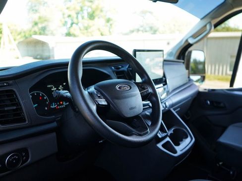 Used 2023 Ford Transit 350 XLT RWD image 6