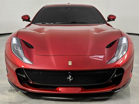 Used 2020 Ferrari 812 Superfast RWD image 6