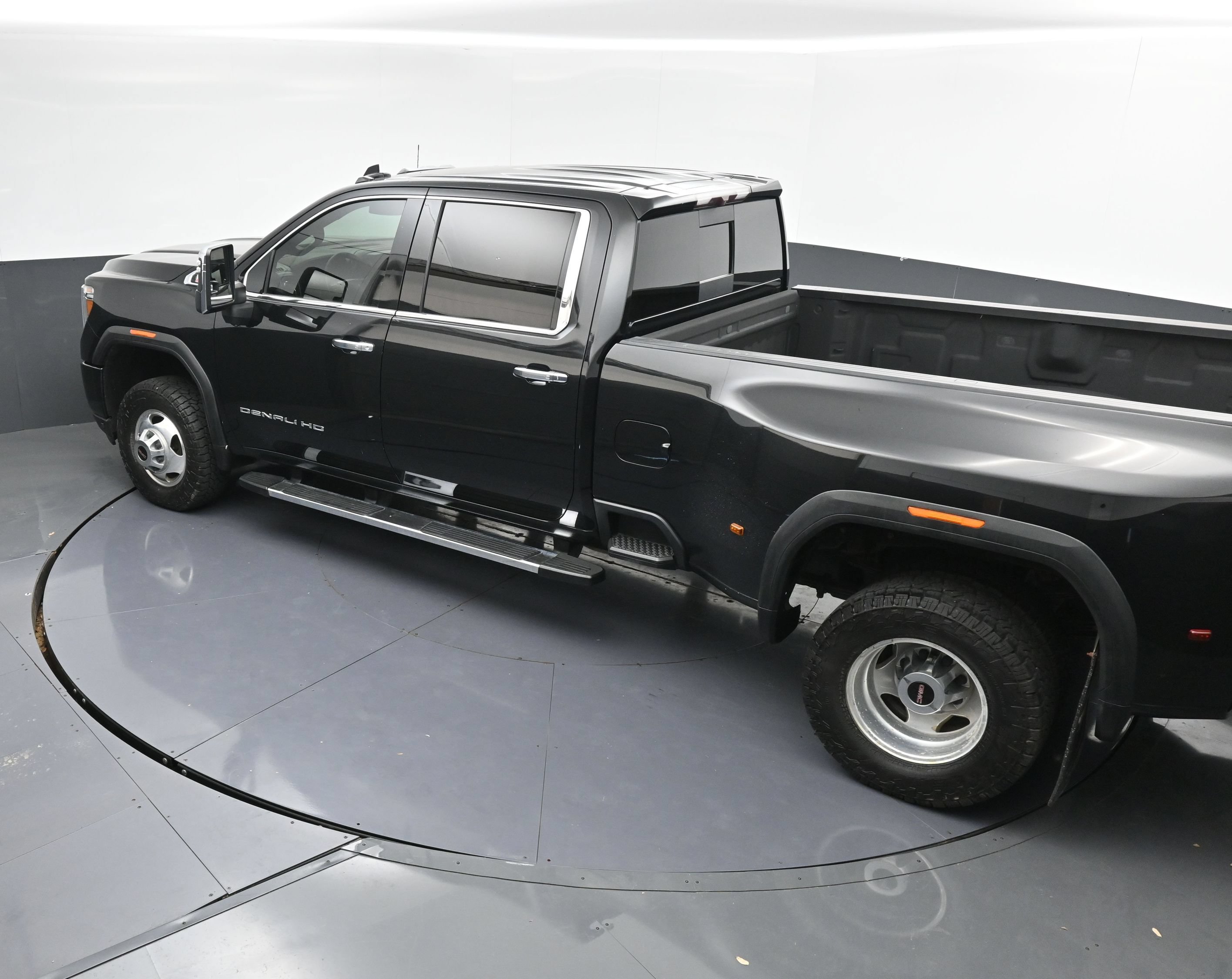 Used 2021 GMC Sierra 3500 Denali AWD/4WD image 37