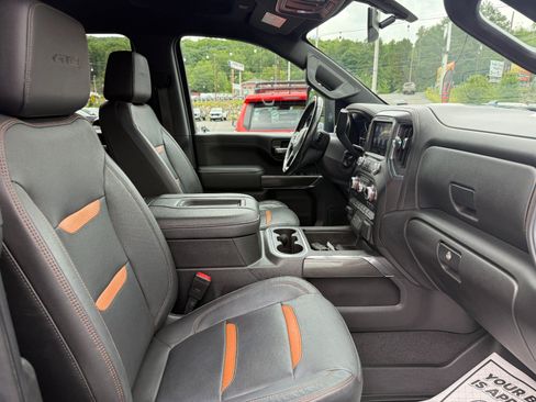 Used 2022 GMC Sierra 2500 AT4 w/ Snow Plow Prep/Camper Package AWD/4WD image 24
