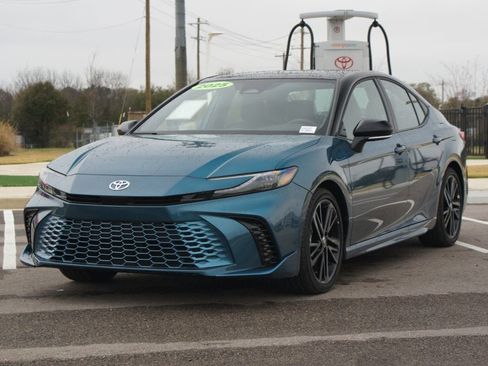 Certified 2025 Toyota Camry XSE image 23