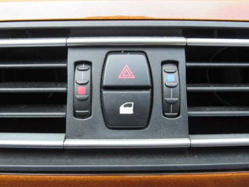 Used 2013 BMW ALPINA B7 xDrive w/ Driver Assistance Pkg image 41