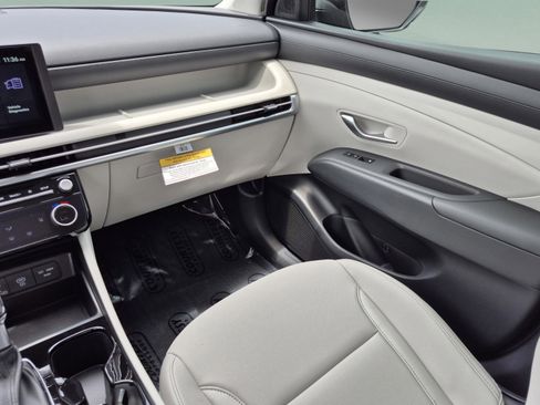 New 2026 Hyundai Tucson SEL Plus FWD image 14