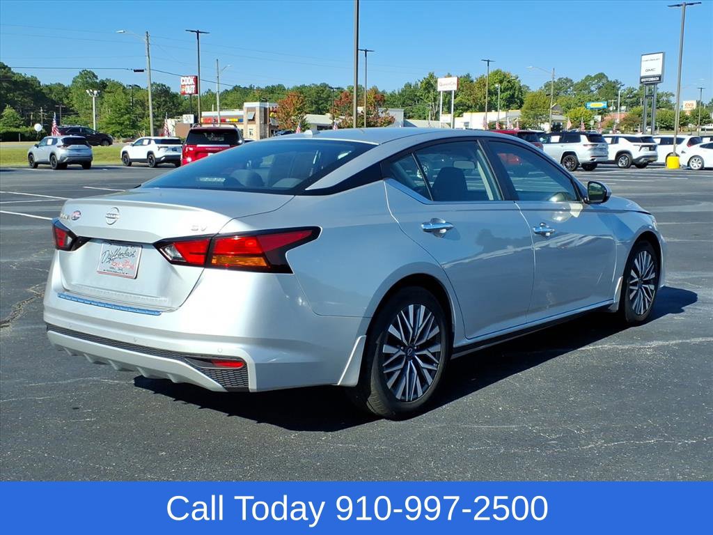 Used 2023 Nissan Altima 2.5 SV FWD image 6