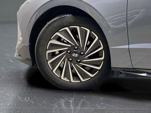 Certified 2025 Hyundai Sonata SEL image 32