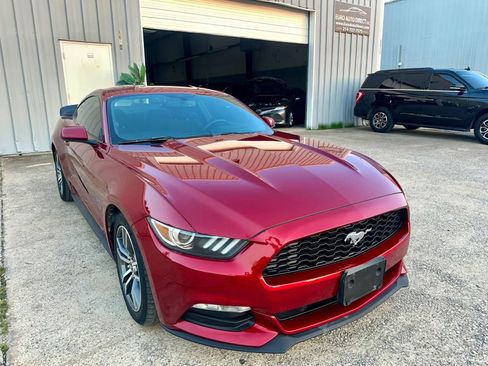 Used 2016 Ford Mustang GT RWD image 9