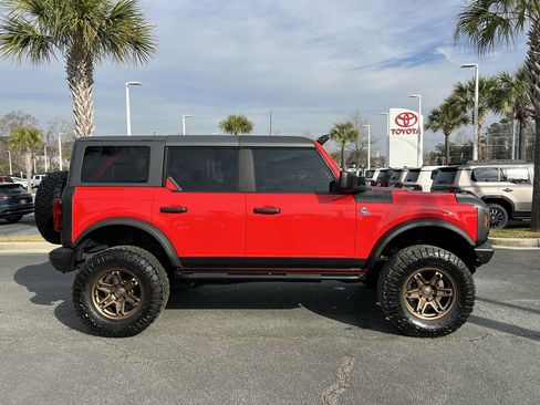 Used 2021 Ford Bronco Black Diamond image 11