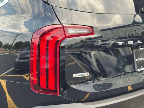 Used 2022 Kia Telluride LX AWD/4WD image 10