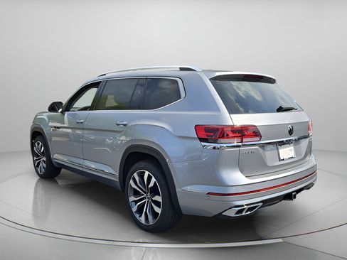 Used 2023 Volkswagen Atlas SEL Premium AWD/4WD image 3