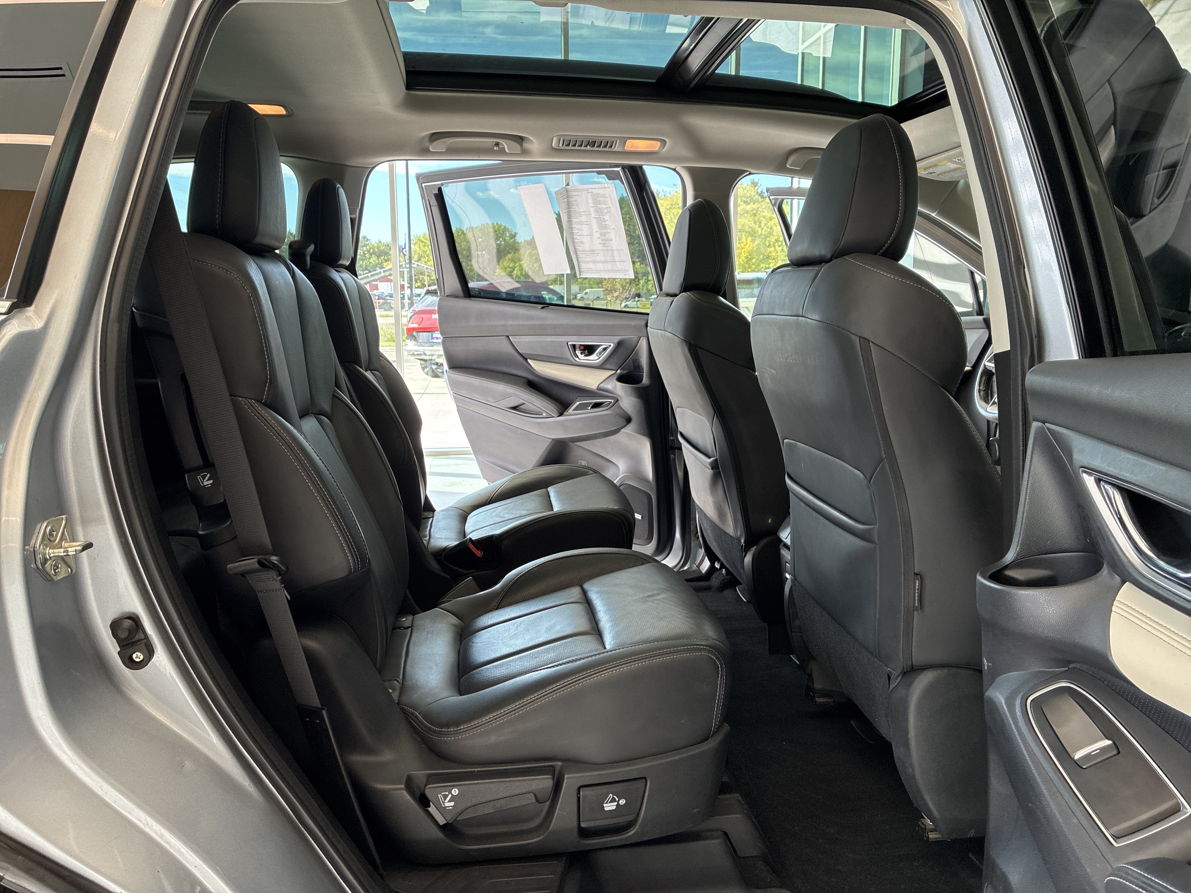 Used 2019 Subaru Ascent Limited AWD/4WD image 11