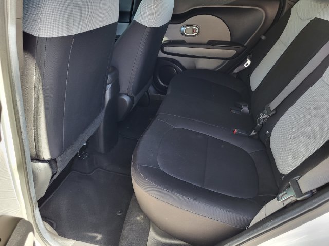 Used 2015 Kia Soul FWD image 20