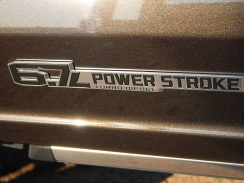 Used 2025 Ford F250 King Ranch w/ FX4 Off-Road Package AWD/4WD image 9