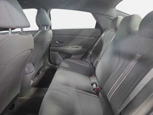 Used 2024 Hyundai Elantra SEL FWD image 13