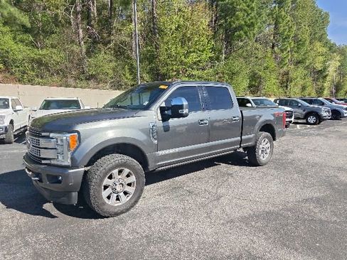 Used 2017 Ford F350 Platinum w/ Platinum Ultimate Package image 6