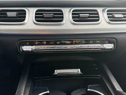 Used 2024 Mercedes-Benz GLE 350 4MATIC image 35