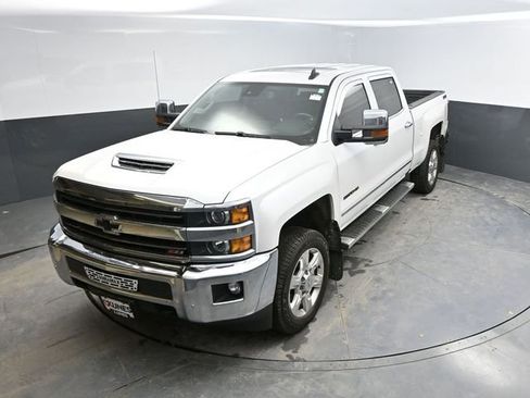 Used 2019 Chevrolet Silverado 2500 LTZ w/ LTZ Plus Package AWD/4WD image 28