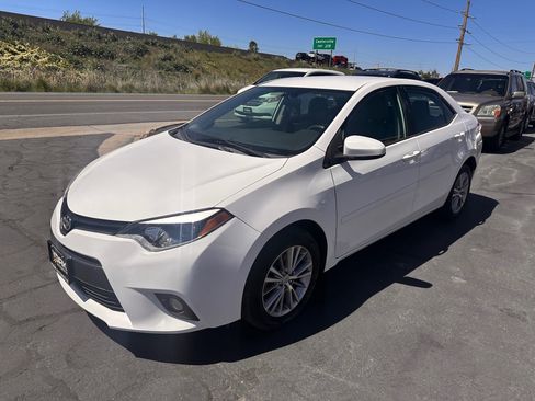 Used 2015 Toyota Corolla LE w/ Body Protection Package #1 FWD image 2