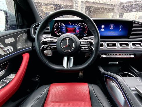 Used 2025 Mercedes-Benz GLE 450 4MATIC Coupe image 6