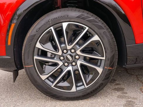 New 2026 Cadillac Optiq Sport 2 RWD image 9