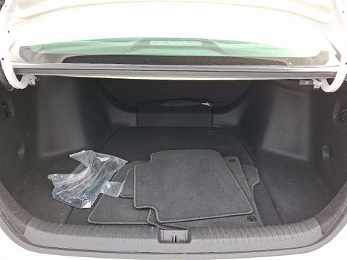 Certified 2023 Honda Accord LX image 28