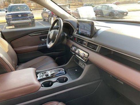 Used 2023 Honda Pilot Elite image 8