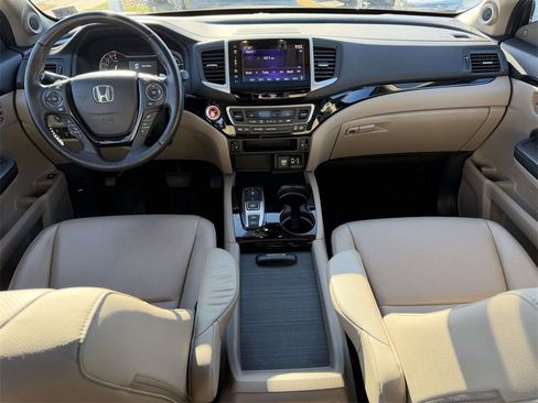 Used 2020 Honda Ridgeline RTL-E image 2