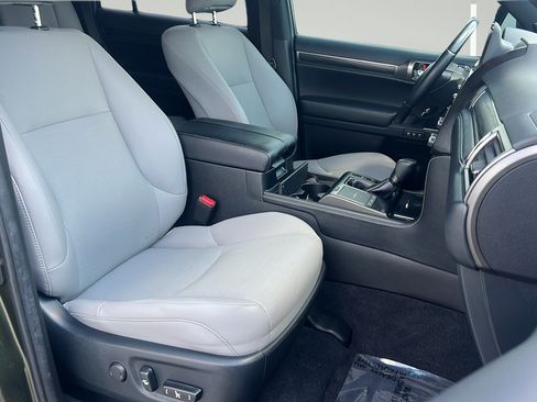 Used 2023 Lexus GX 460 w/ Black Line Special Edition AWD/4WD image 20