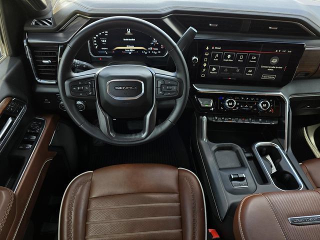 Used 2026 GMC Sierra 3500 Denali Ultimate AWD/4WD image 14