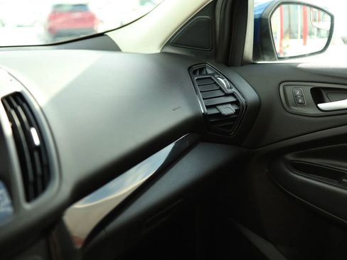 Used 2019 Ford Escape Titanium FWD image 33