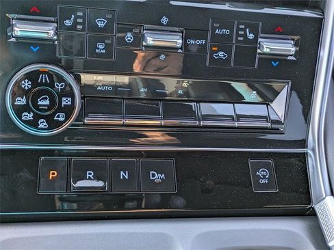 New 2025 Nissan Armada SL w/ Captain's Chari Seat Package image 23