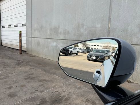 Used 2021 Polestar Polestar 2 image 22