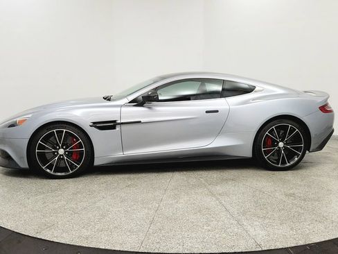 Used 2014 Aston Martin Vanquish Coupe RWD image 2