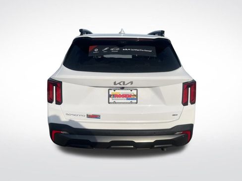 Certified 2024 Kia Sorento SX Prestige w/ Olive Brown Leather Package image 48