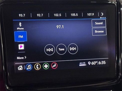 Used 2020 Chevrolet Traverse LT image 20