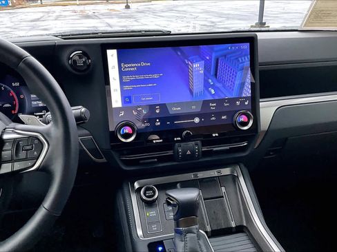 Used 2025 Lexus GX 550 w/ Accessory Package (2T) image 7