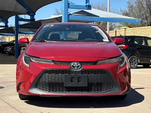 Used 2021 Toyota Corolla LE image 2