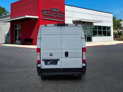 Used 2023 RAM ProMaster 2500 FWD image 4
