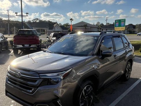 Certified 2025 Subaru Forester Limited image 7