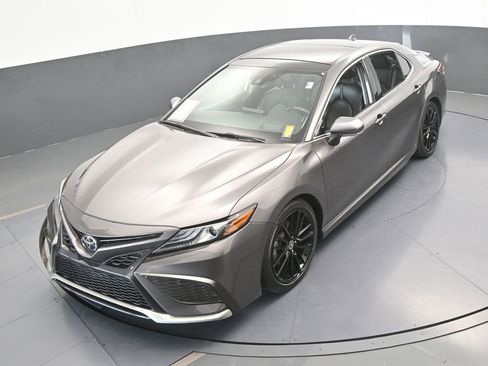 Used 2021 Toyota Camry XSE image 44