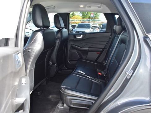 Used 2024 Ford Escape Platinum AWD/4WD image 32