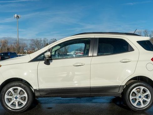 Used 2022 Ford EcoSport SE w/ SE Convenience Package image 9