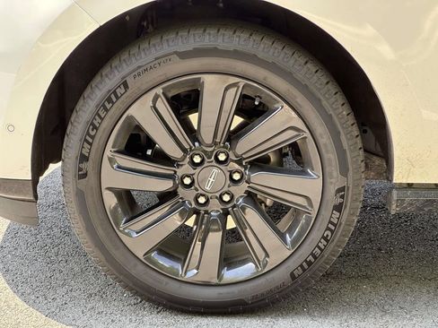 Used 2022 Lincoln Navigator L Black Label AWD/4WD image 6