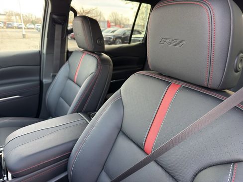 New 2026 Chevrolet Traverse RS image 13
