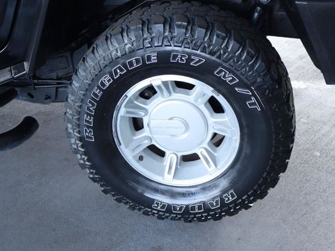 Used 2005 HUMMER H2 SUT AWD/4WD image 46