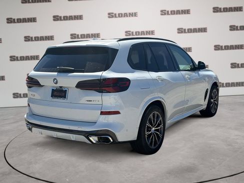 New 2026 BMW X5 xDrive50e w/ M Sport Package AWD/4WD image 5