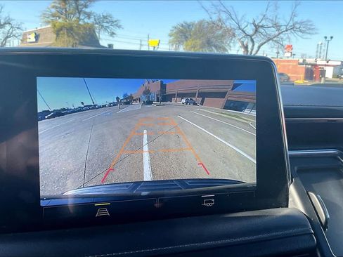 Used 2022 Chevrolet Tahoe Z71 image 26